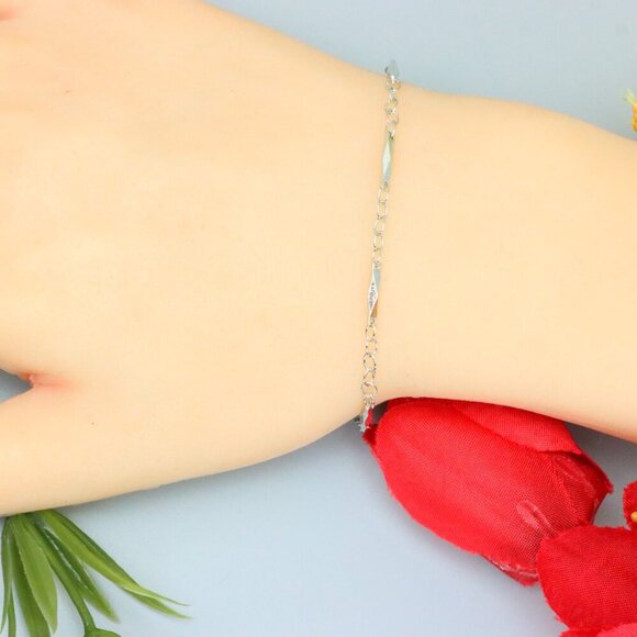 "Elegant & Trendy Bracelet, A Perfect Gift for Women, Thoughtful, EVCH1737 - Picture 11 of 11